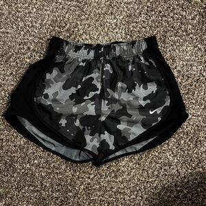 Nike Women's Camo Black and Gray Shorts